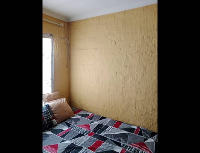 2 BEDROOM HOUSE FOR SALE IN ZONKIZIZWE